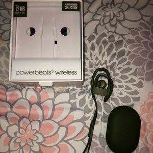 powerbeats 3 wireless neighborhood ed. turf green